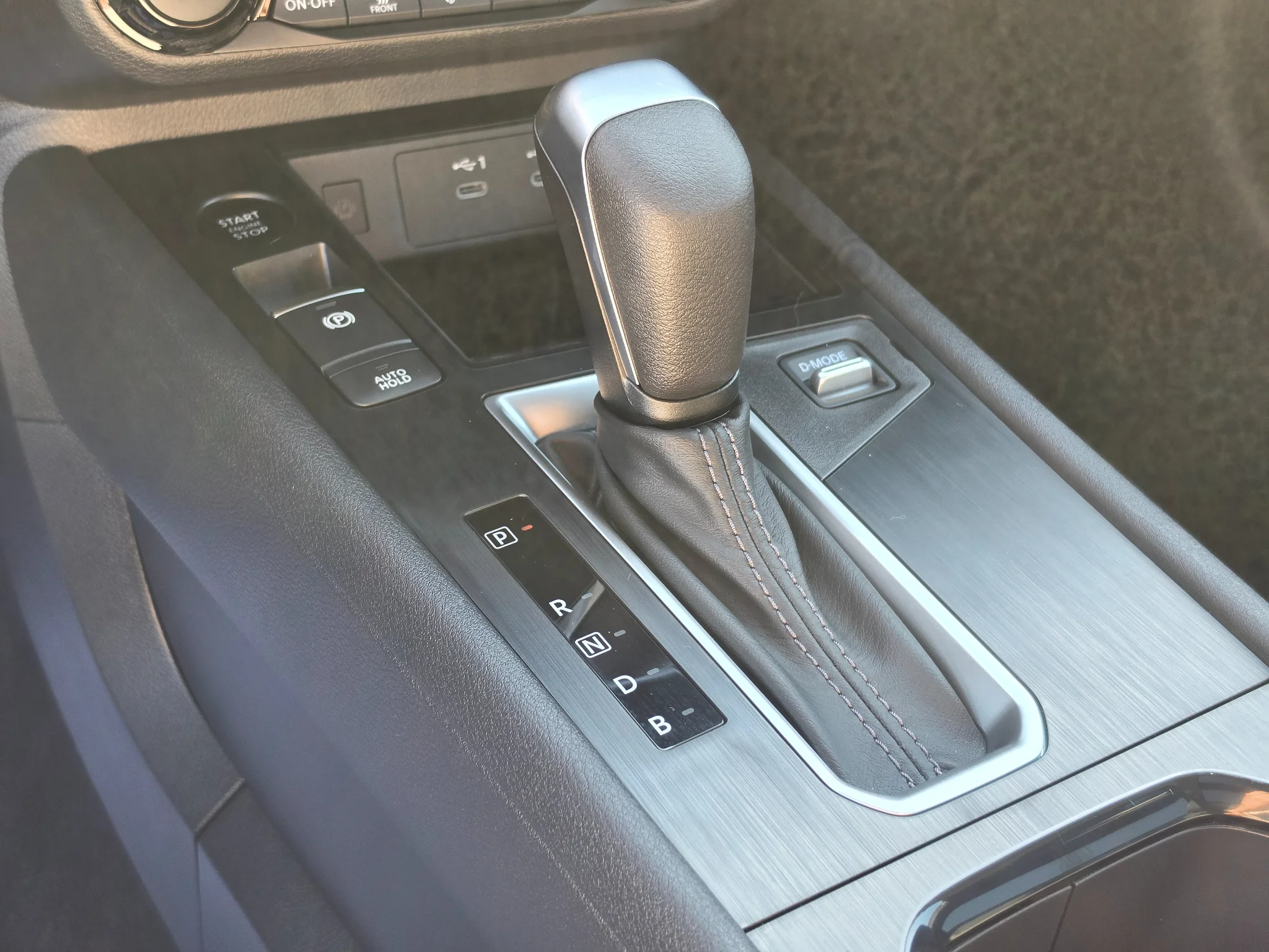 New 2027 Gun Metallic Nissan SV image 16