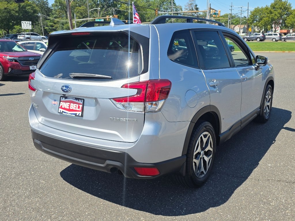 Certified Used 2020 Ice Silver Metallic Subaru Premium image 16