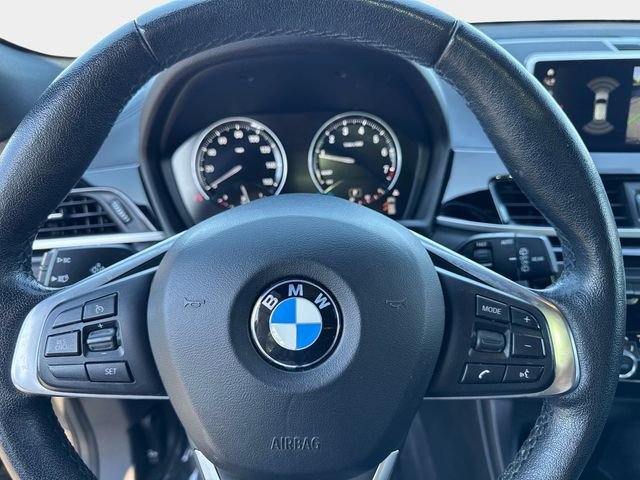 Used 2020  BMW xDrive28i image 25