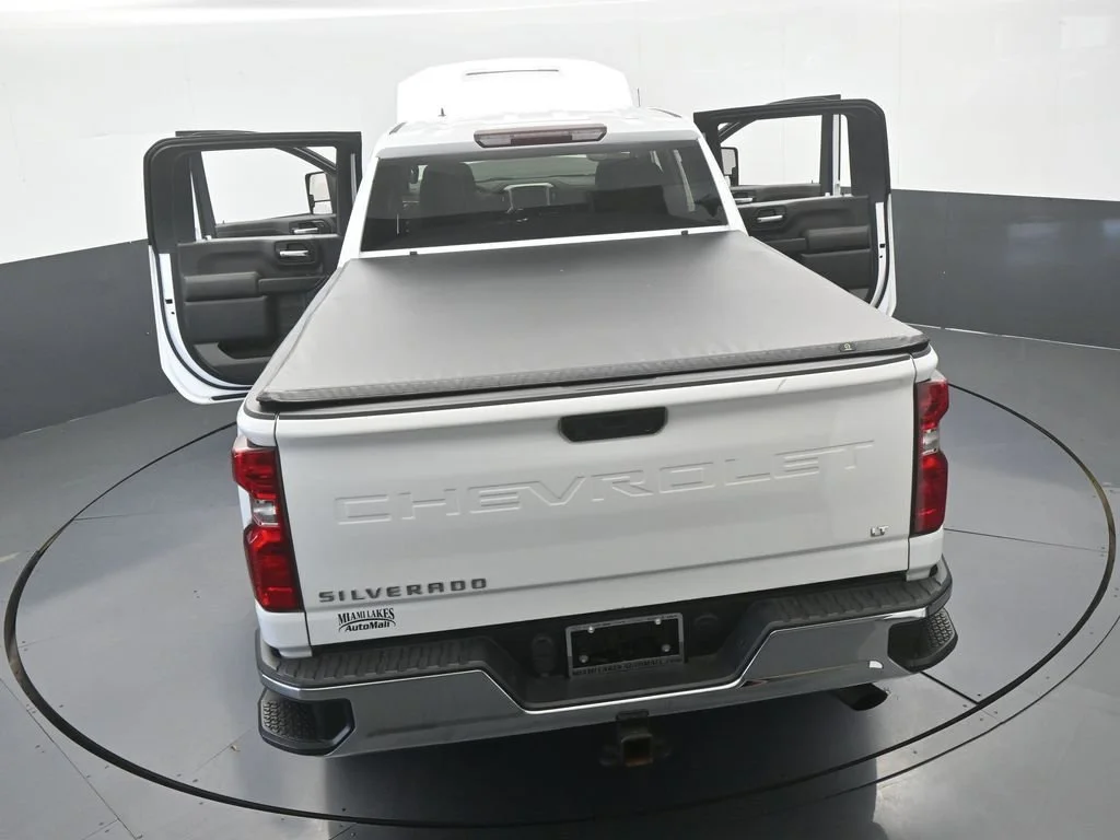Used 2022 Summit White Chevrolet LT image 62