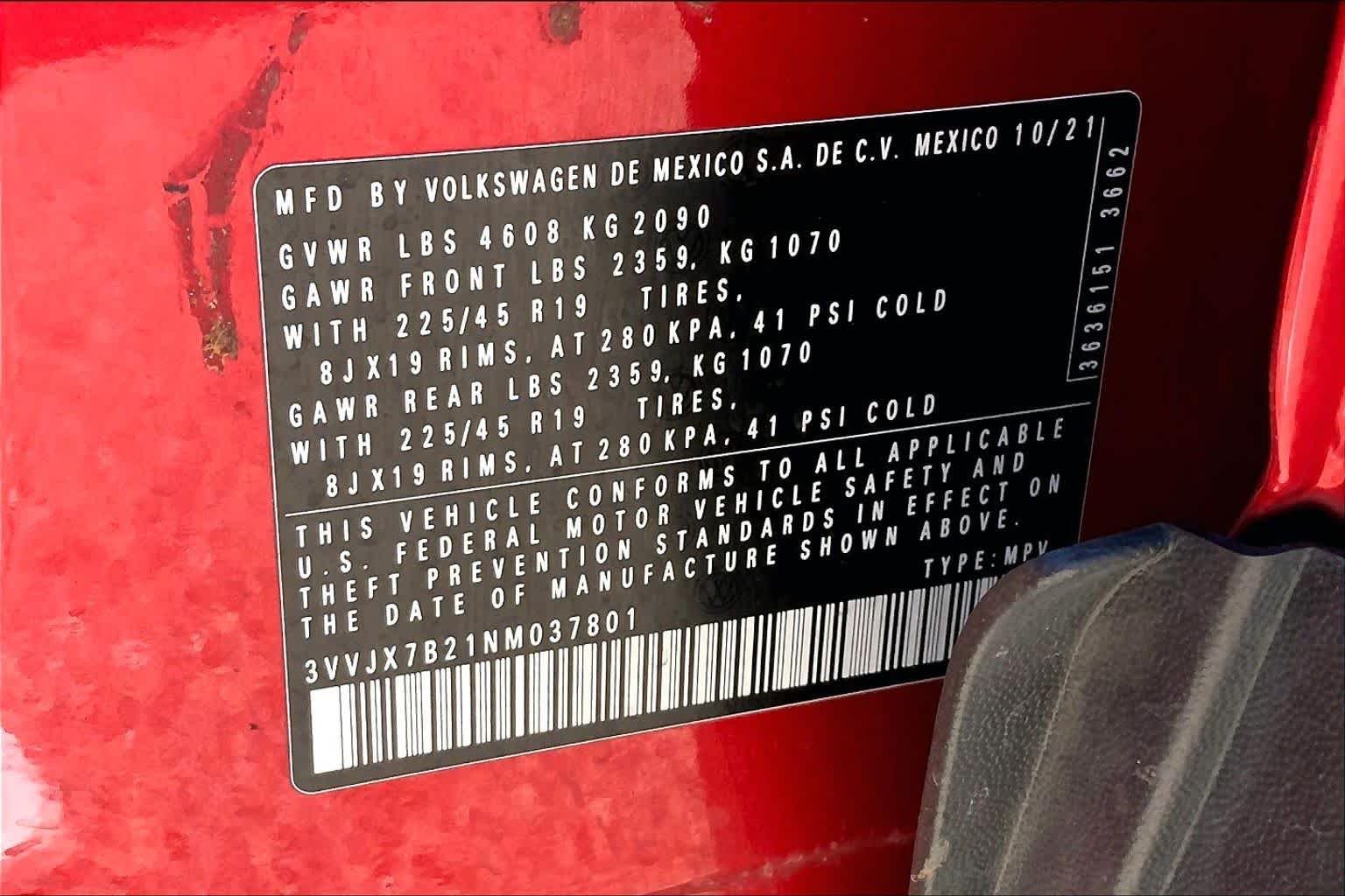 Certified Used 2022 Kings Red Metallic Volkswagen SEL image 37