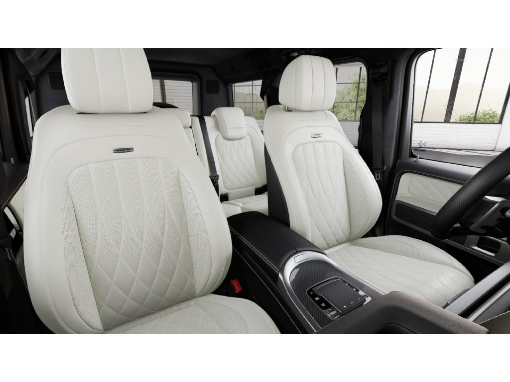 New 2027 MANUFAKTUR Night Black Magno Mercedes-Benz  image 6