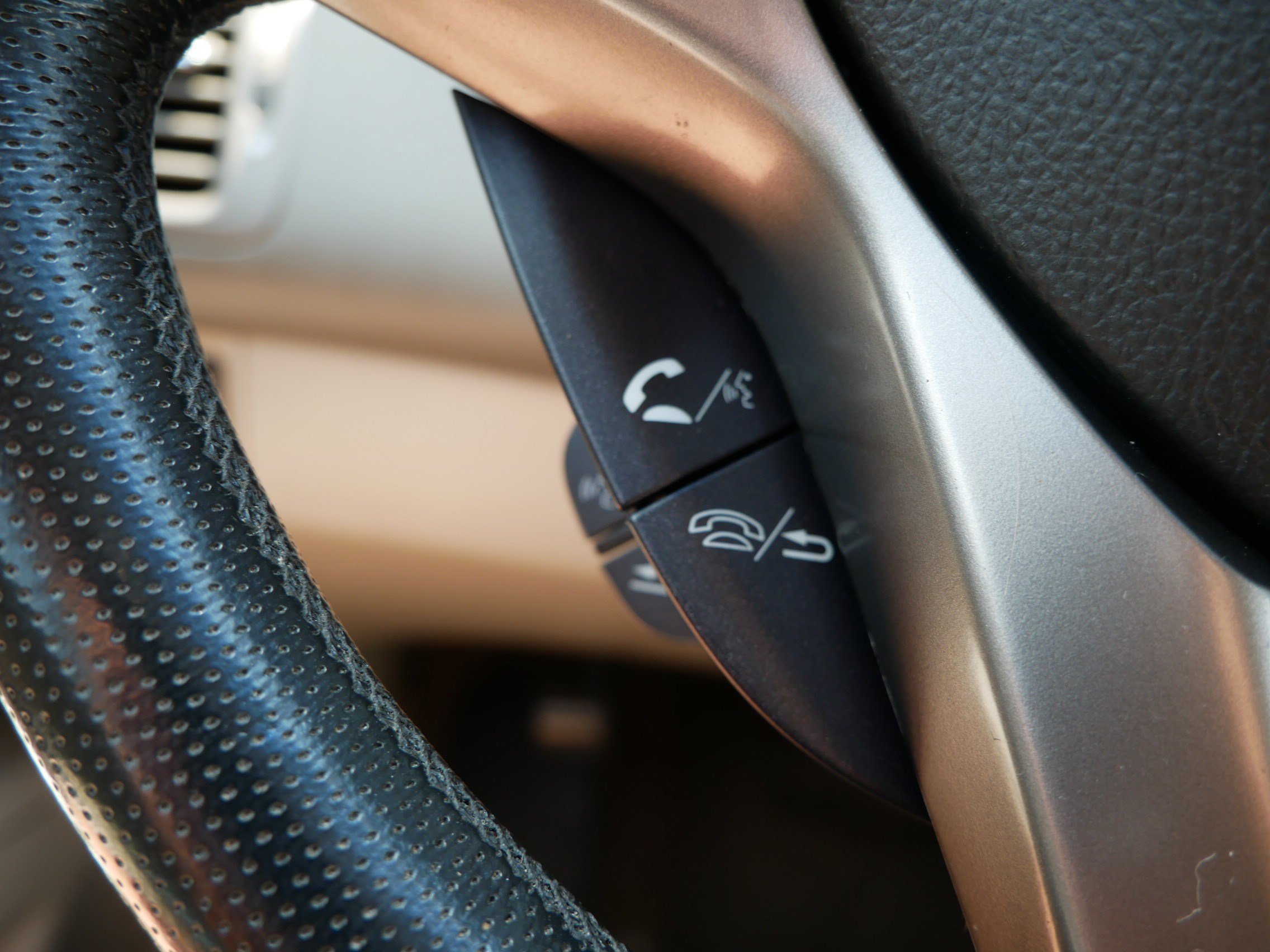 Used 2010 Basque Red Pearl Acura Tech Pkg image 29