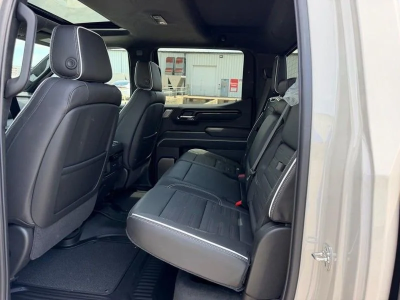 2026 GMC Sierra 1500 AT4X - Photo 7