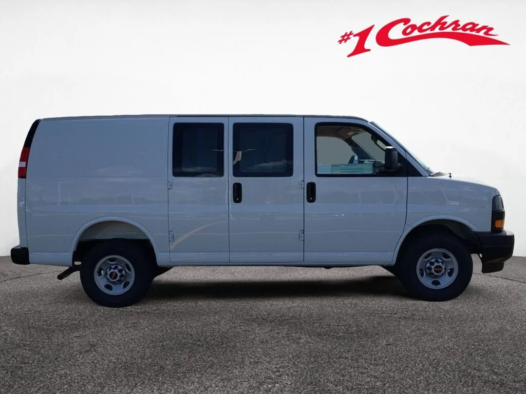 New 2026 Summit White GMC  image 9
