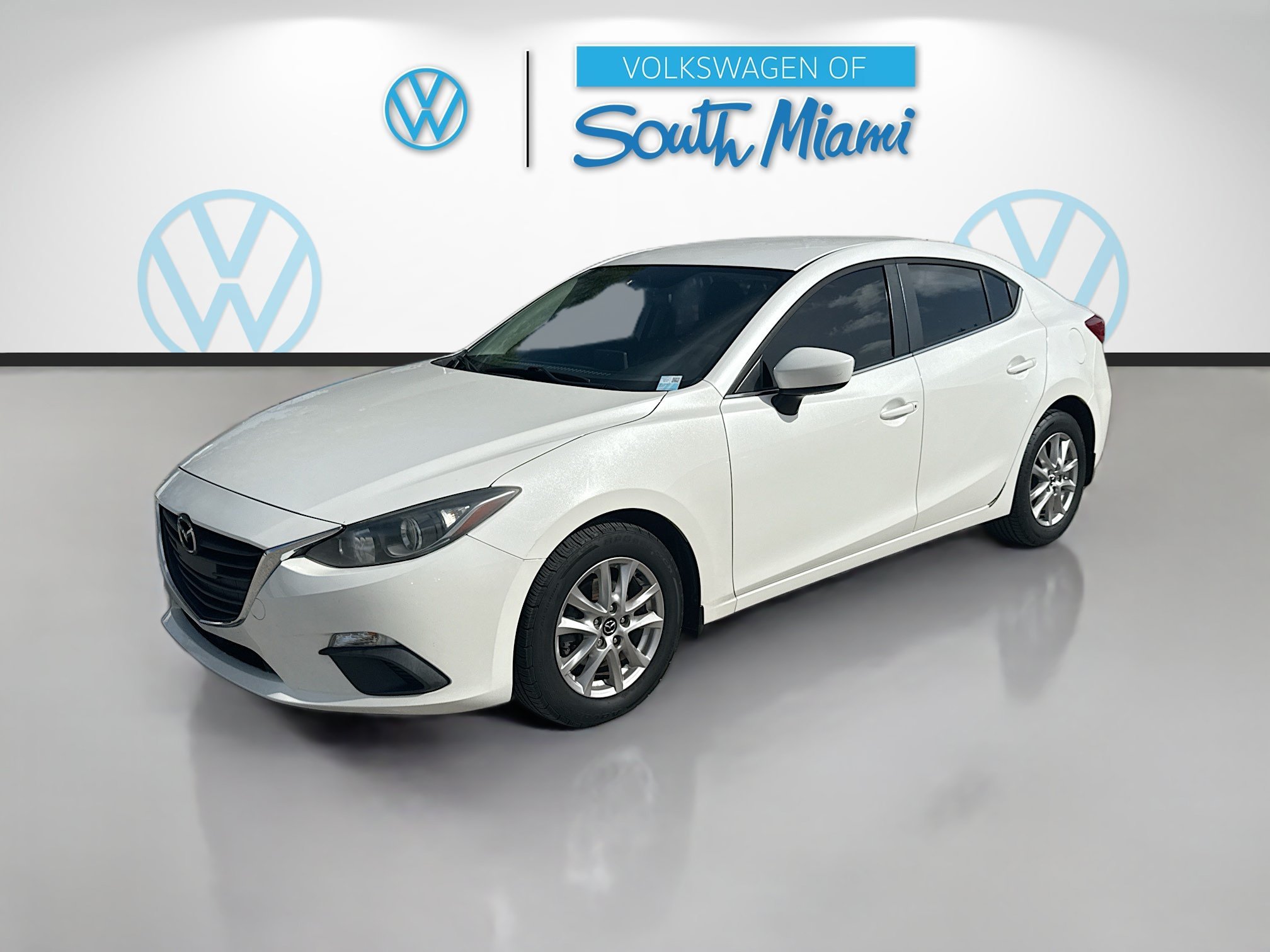 Used 2016 Snowflake White Pearl Mica Mazda i Sport image 3