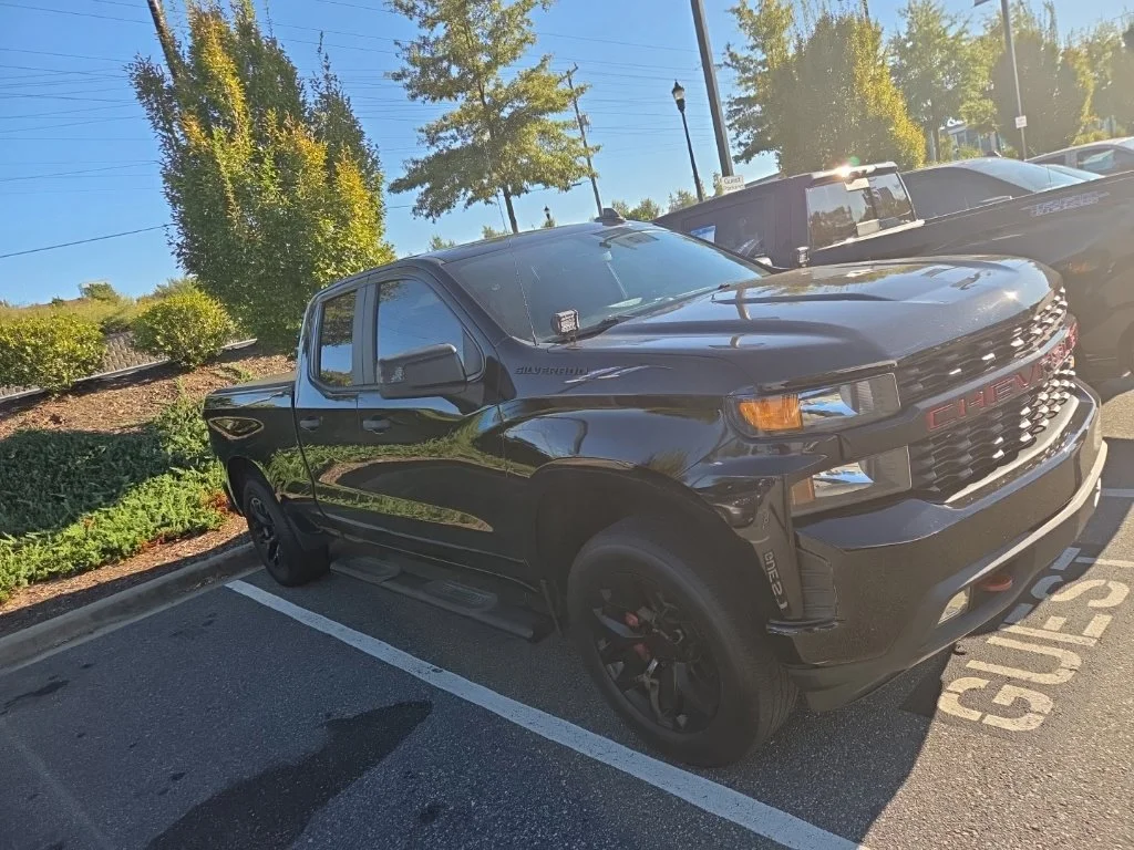Used 2021 BLACK Chevrolet Custom image 2