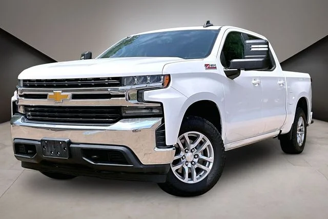 Used 2020 White Chevrolet LT image 1
