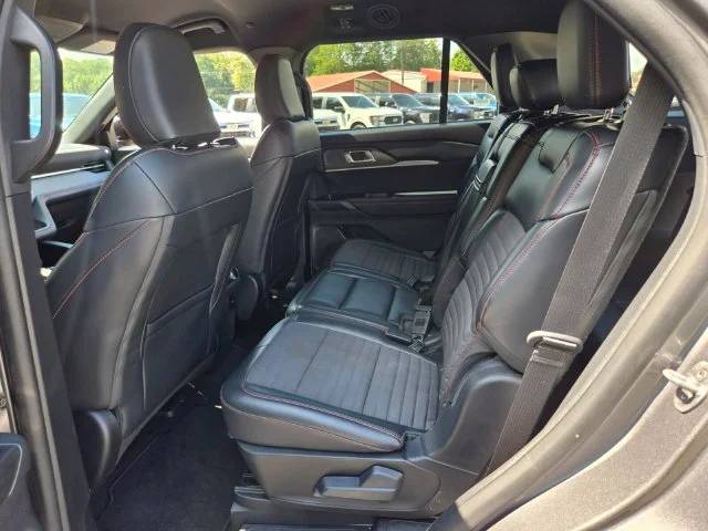 Used 2025 Gray Ford ST-Line image 11