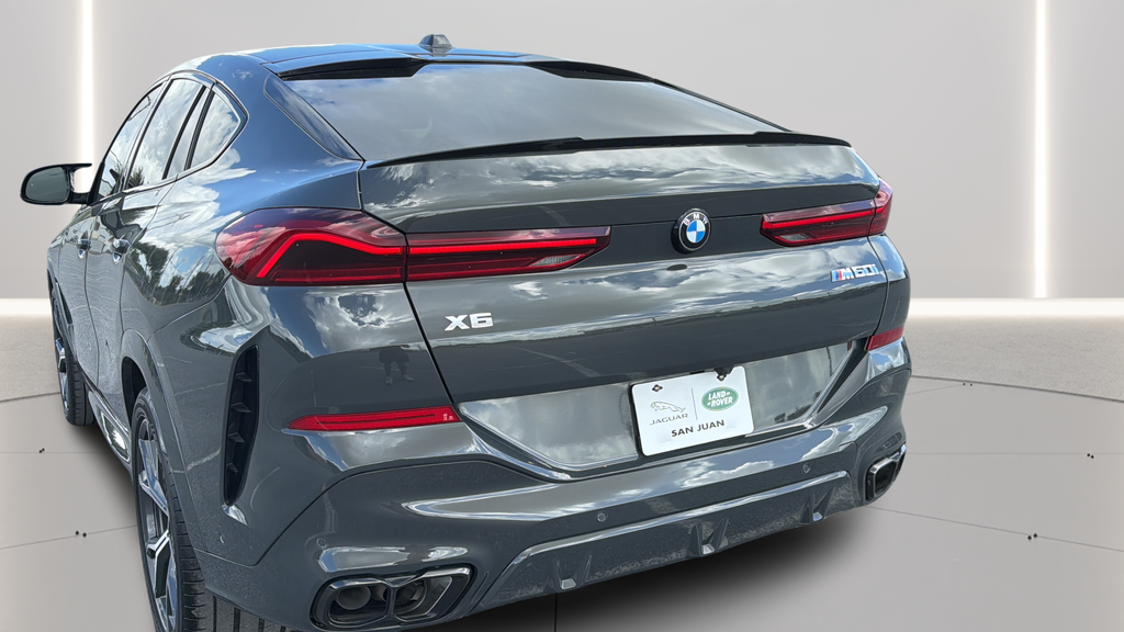 Used 2025 Gray BMW M60i image 16