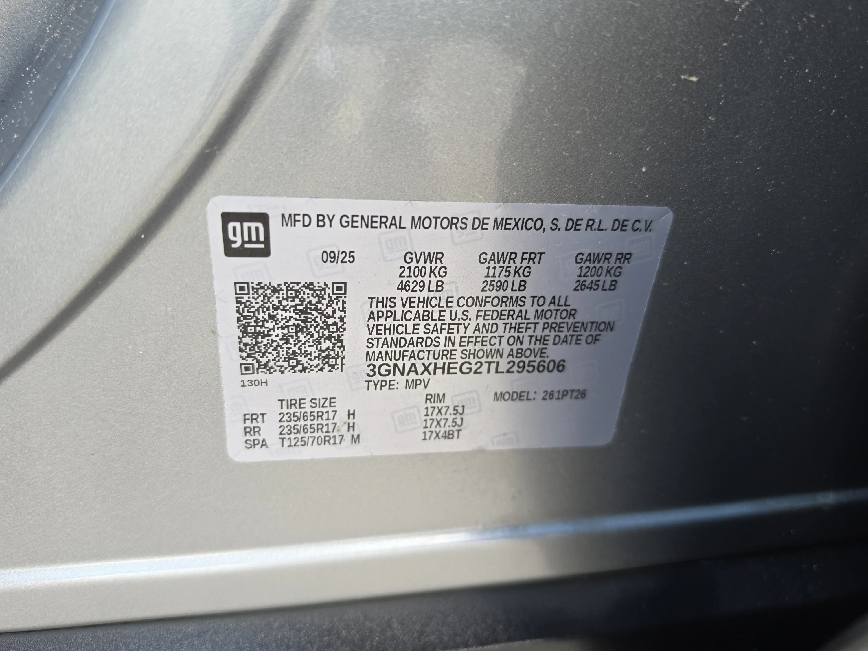 Used 2026 Sterling Gray Metallic Chevrolet FWD LT image 39