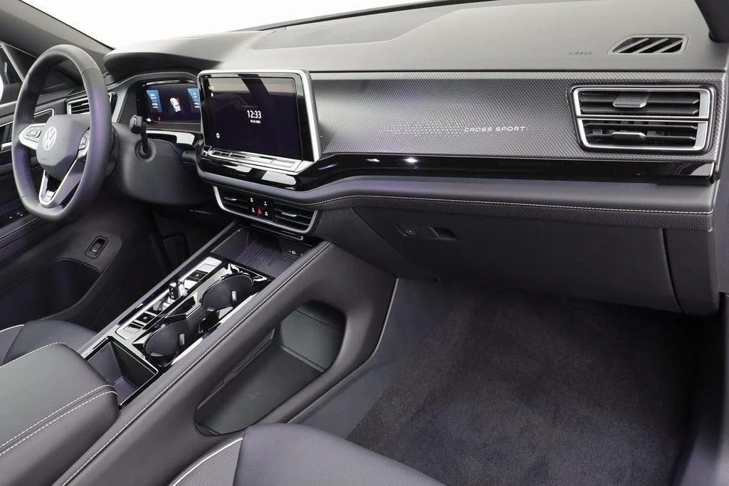 2026 Volkswagen Atlas Cross Sport SEL Premium R-LINE - Photo 22