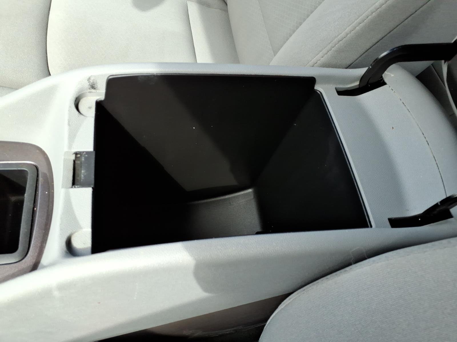 Used 2022 Summit White Chevrolet LT image 22