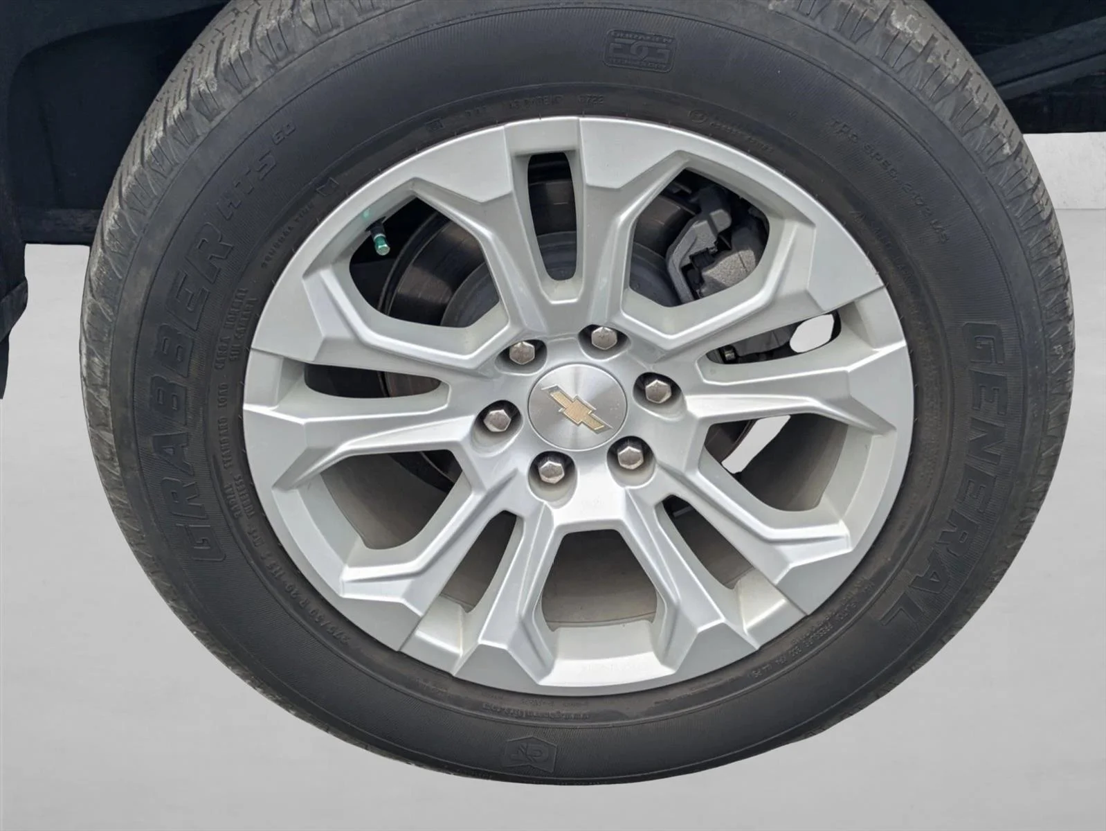 Used 2023 Summit White Chevrolet LTZ image 17