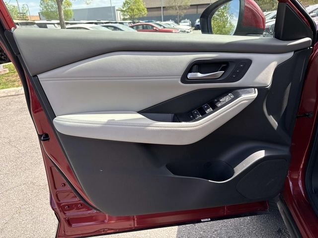 Used 2023 Red Nissan SL image 26