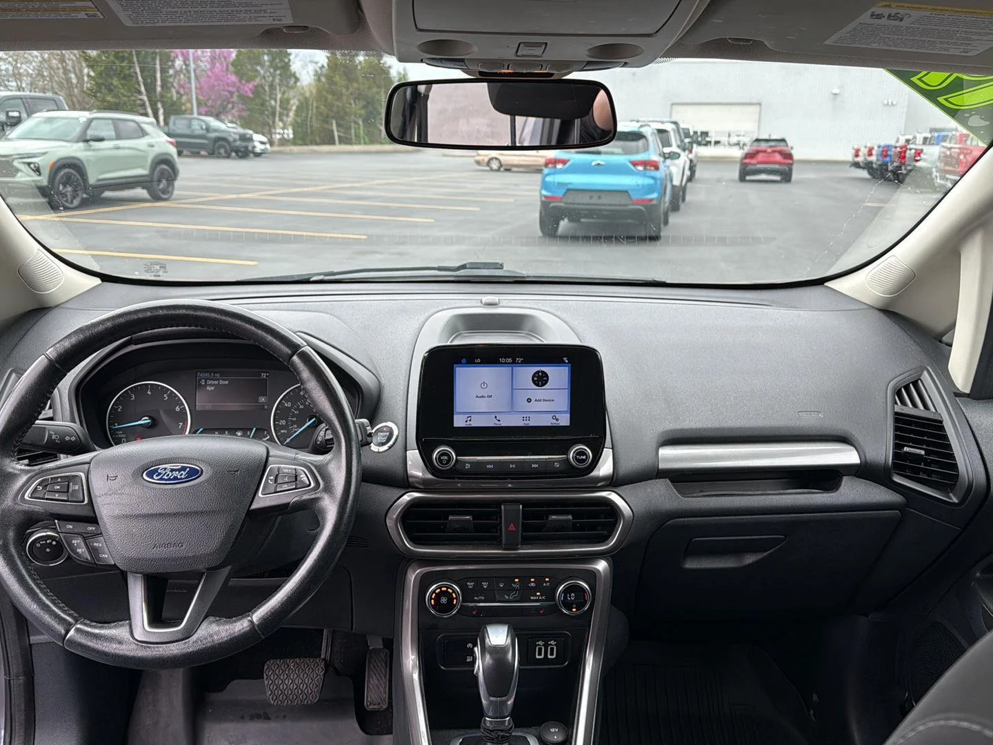 Used 2019 Smoke Metallic Ford SE image 3