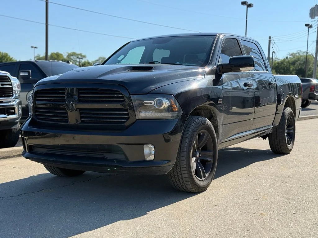 Used 2016 Black Ram Sport image 2