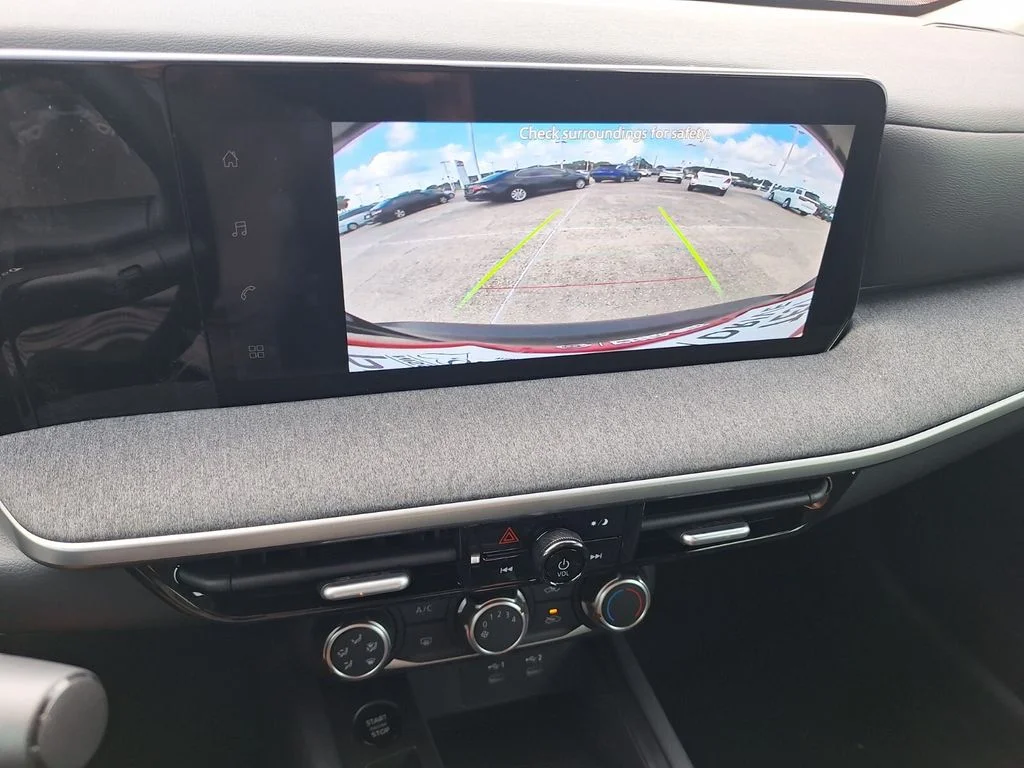 2026 Nissan KICKS S - Photo 14