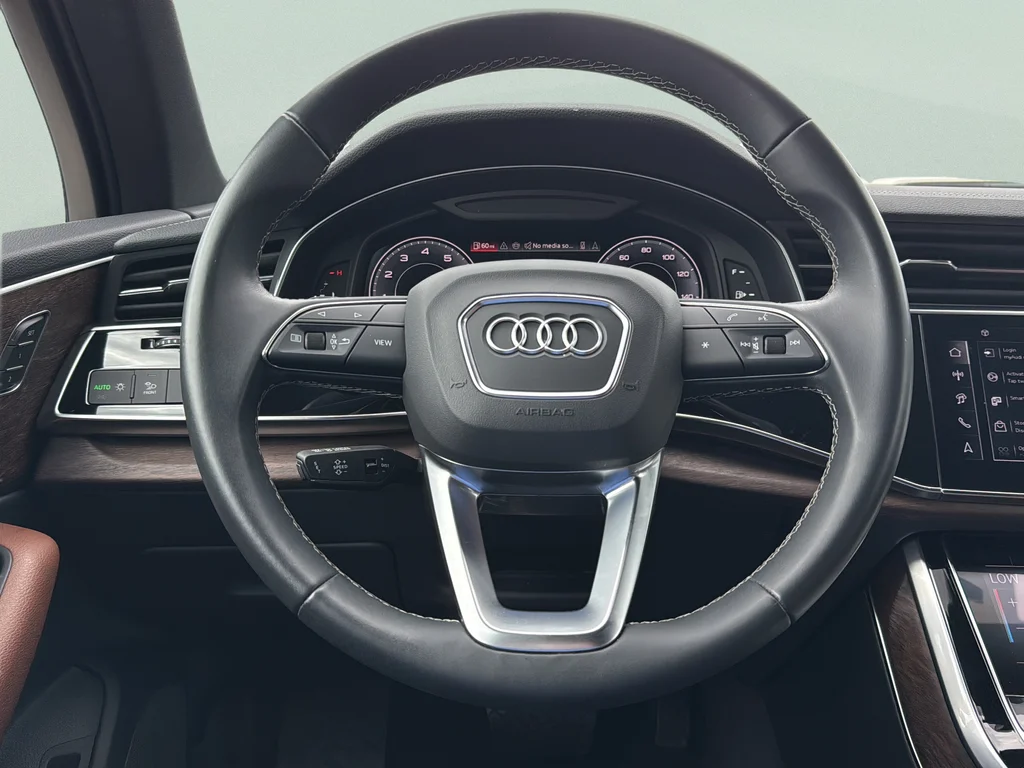 Used 2025 Black Metallic Audi 55 Premium image 22