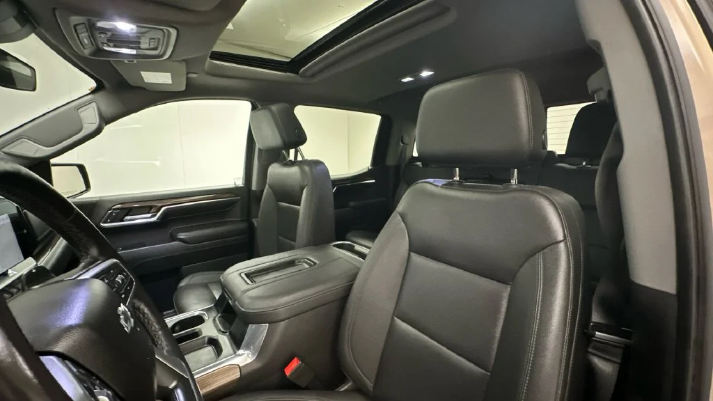 Used 2022 Beige Chevrolet LT Trail Boss image 9