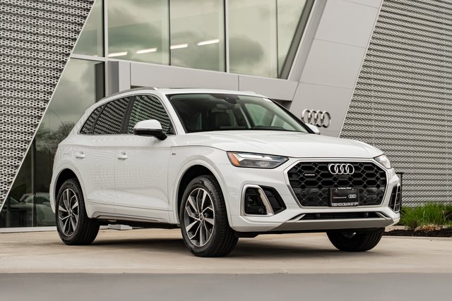 2023 Audi Q5 S line Premium Plus