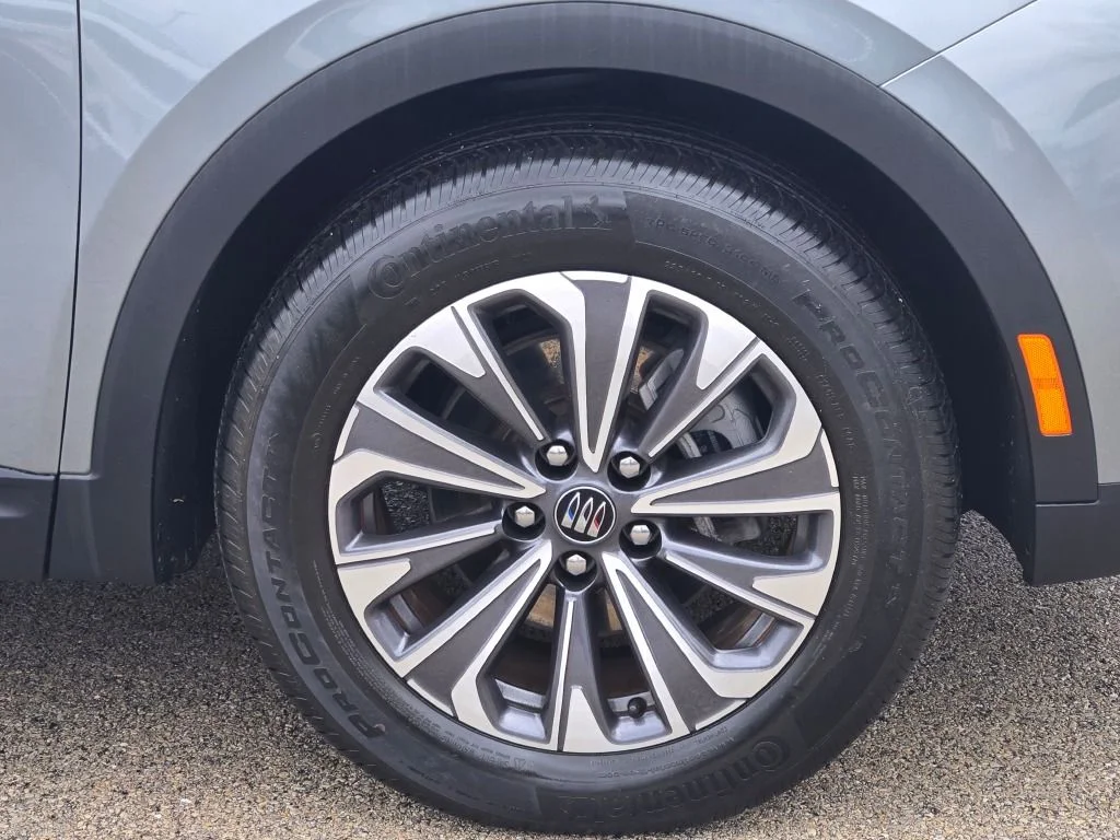 Certified Used 2024 Gray Buick Preferred image 5