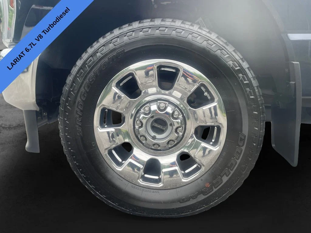 Used 2024 Antimatter Blue Metallic Ford Lariat image 14