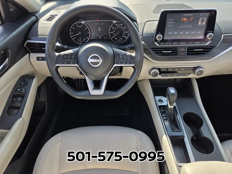 Used 2025 Super Black NISSAN SV FWD image 13