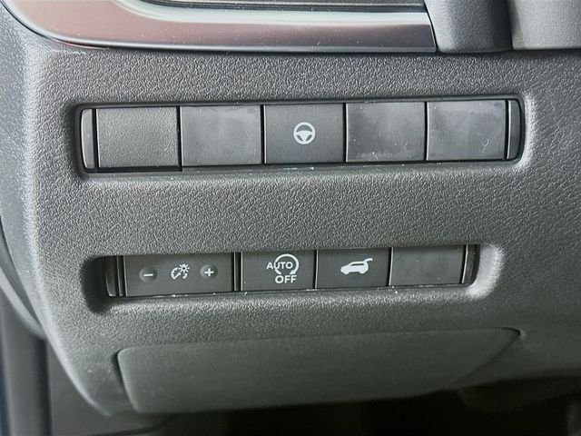 New 2026 Everest White Pearl TriCoat Nissan Dark Armor™ image 14