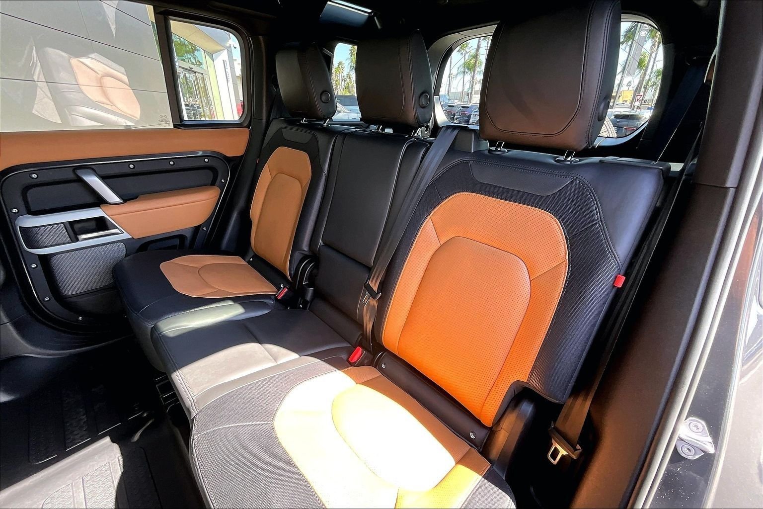 Used 2023 Gray Land Rover X-Dynamic SE image 25