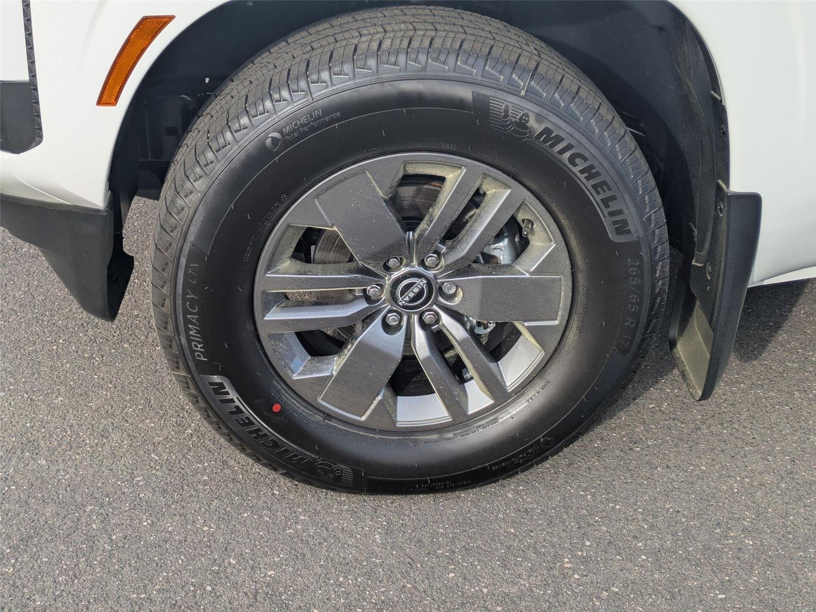New 2026 Glacier White Nissan SV image 10
