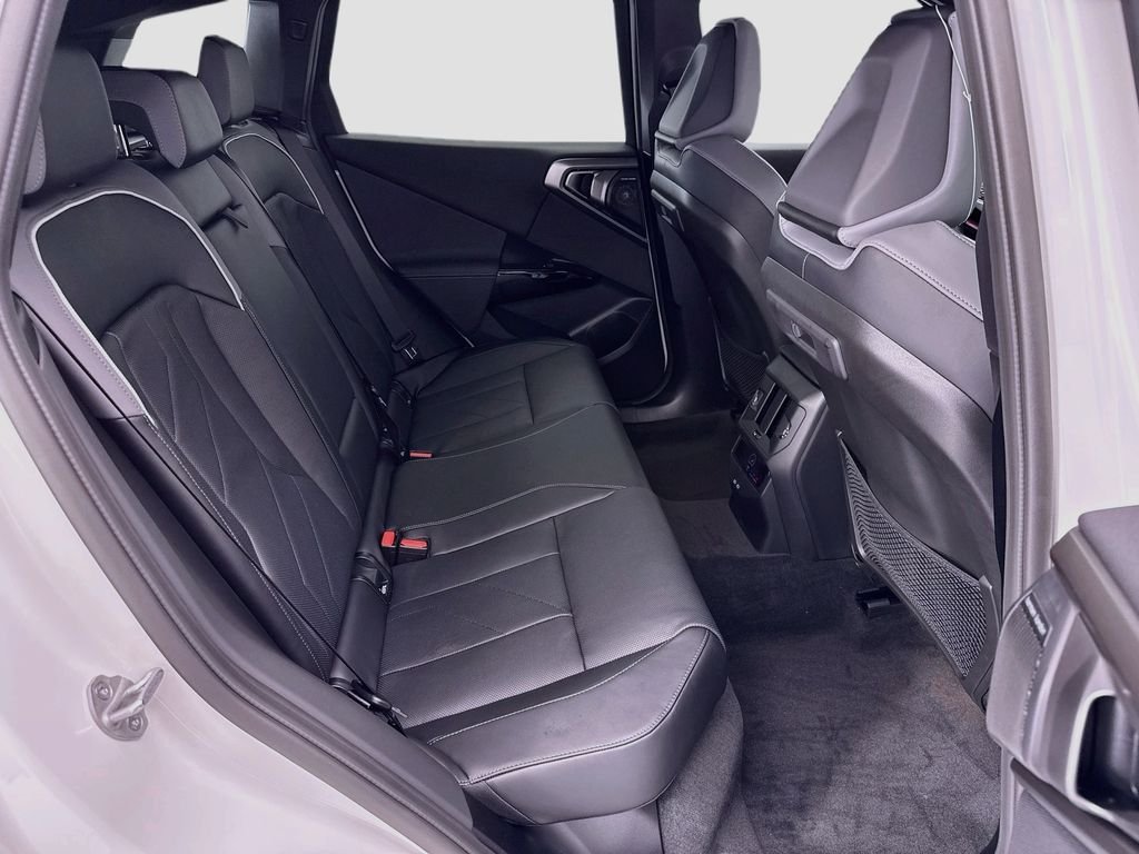 New 2026 White Metallic BMW 30 xDrive image 21