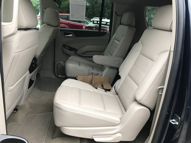 Used 2018 Dark Sapphire Blue Metallic GMC Denali image 29
