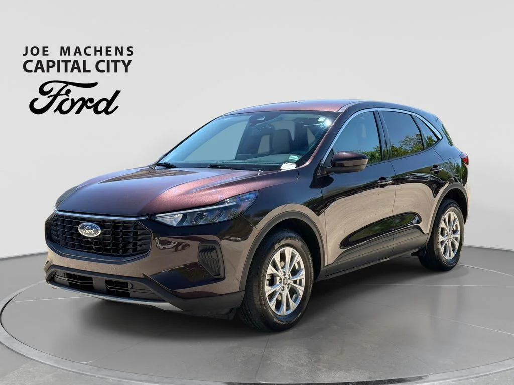 Used 2023 Cinnabar Red Ford Active image 9