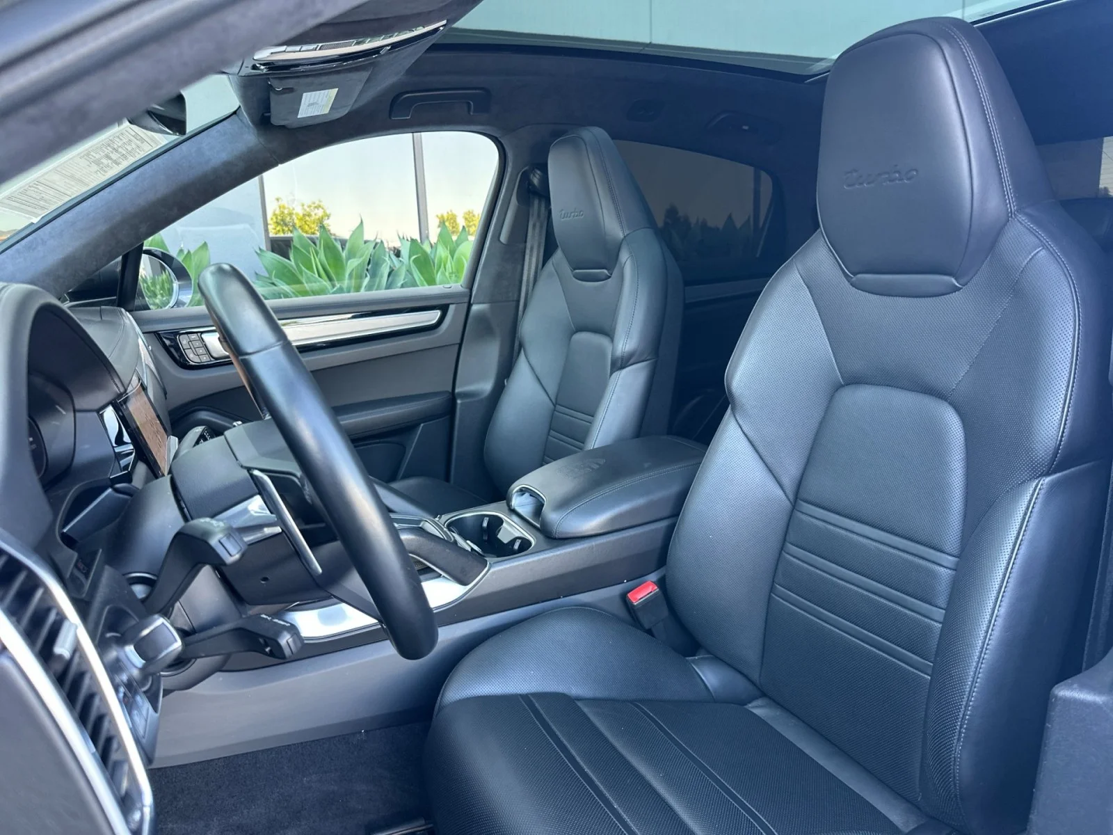 Used 2022 QUARTZITE GREY Porsche Turbo Coupe image 5