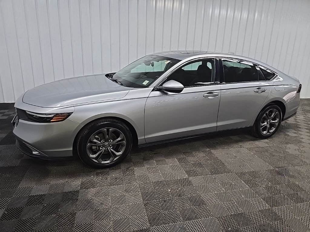 Used 2023 Gray Honda EX image 6