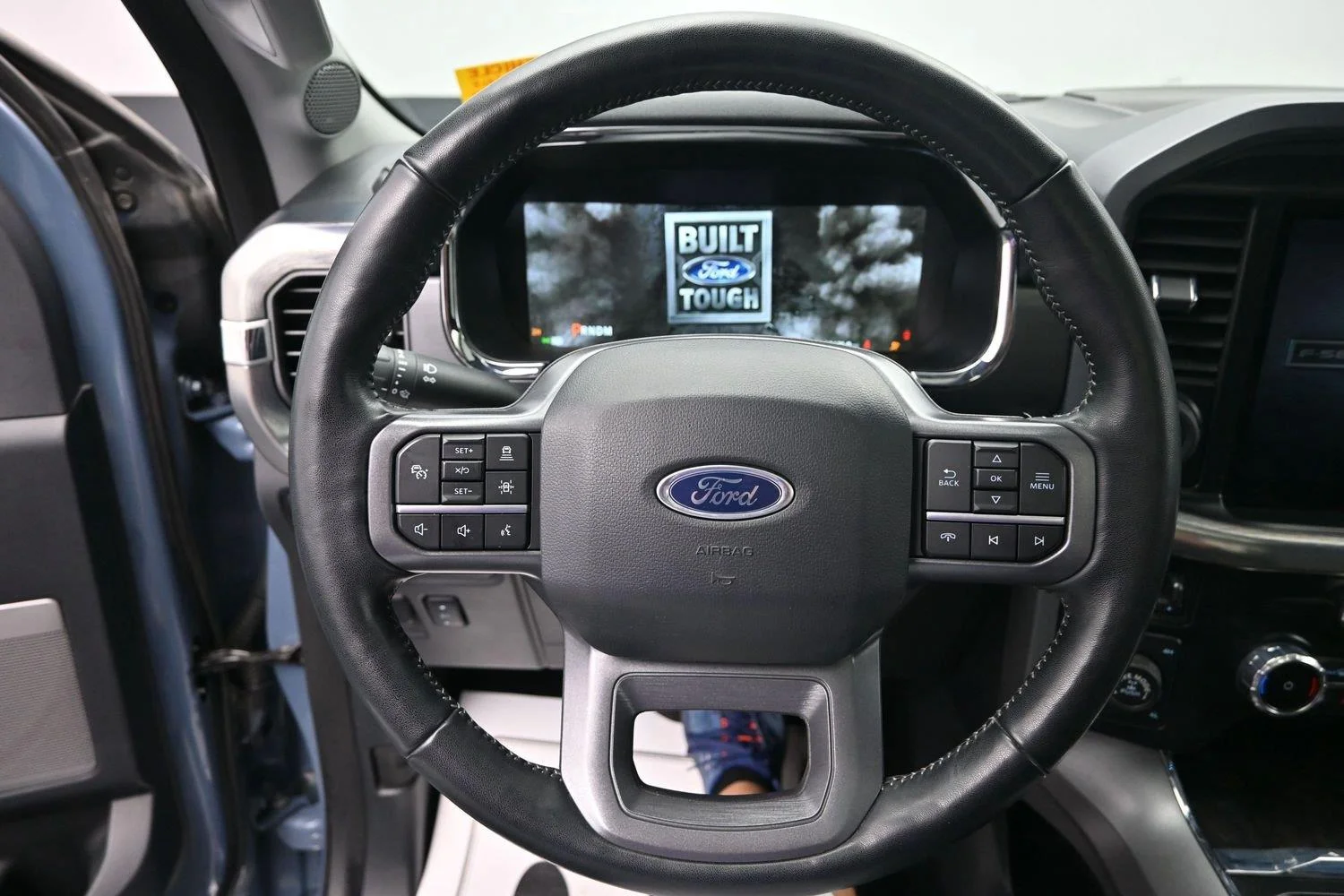 Used 2023 Azure Gray Metallic Tri-Coat Ford LARIAT image 27