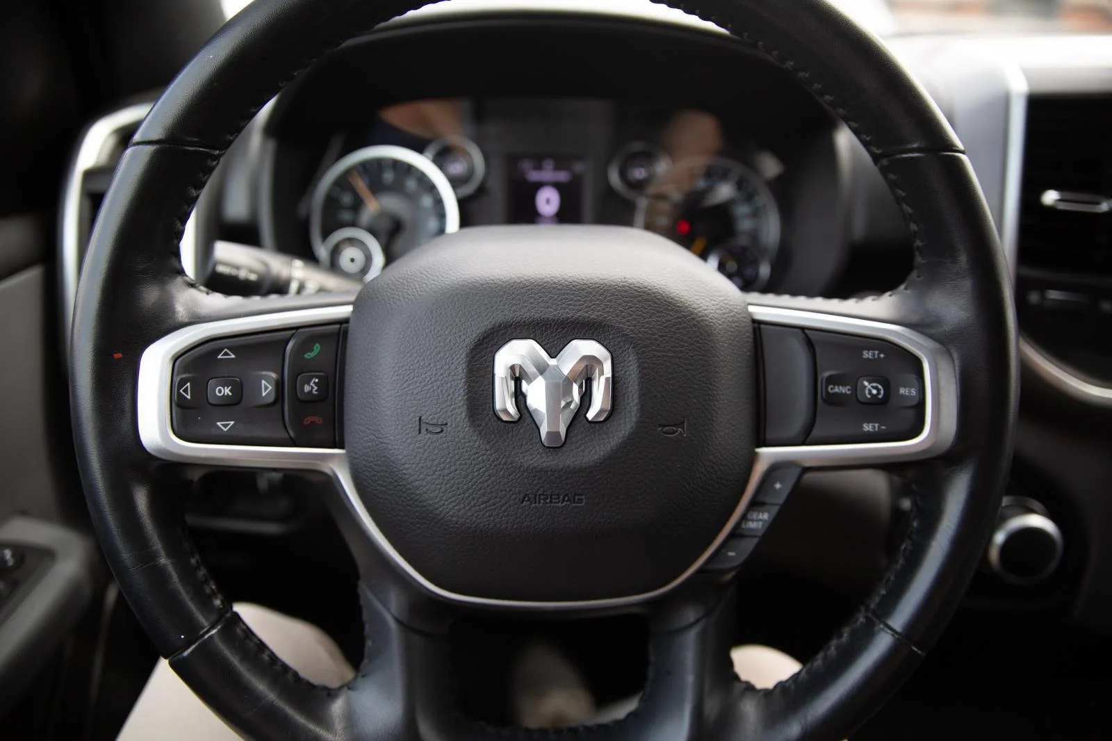 Used 2022 Diamond Black Crystal Pearlcoat Ram Big Horn image 12
