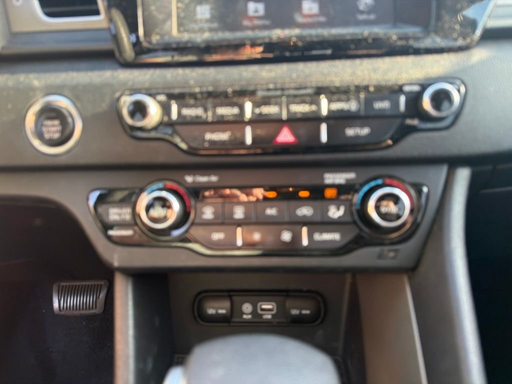 Used 2018 Metal Stream Kia LX image 13