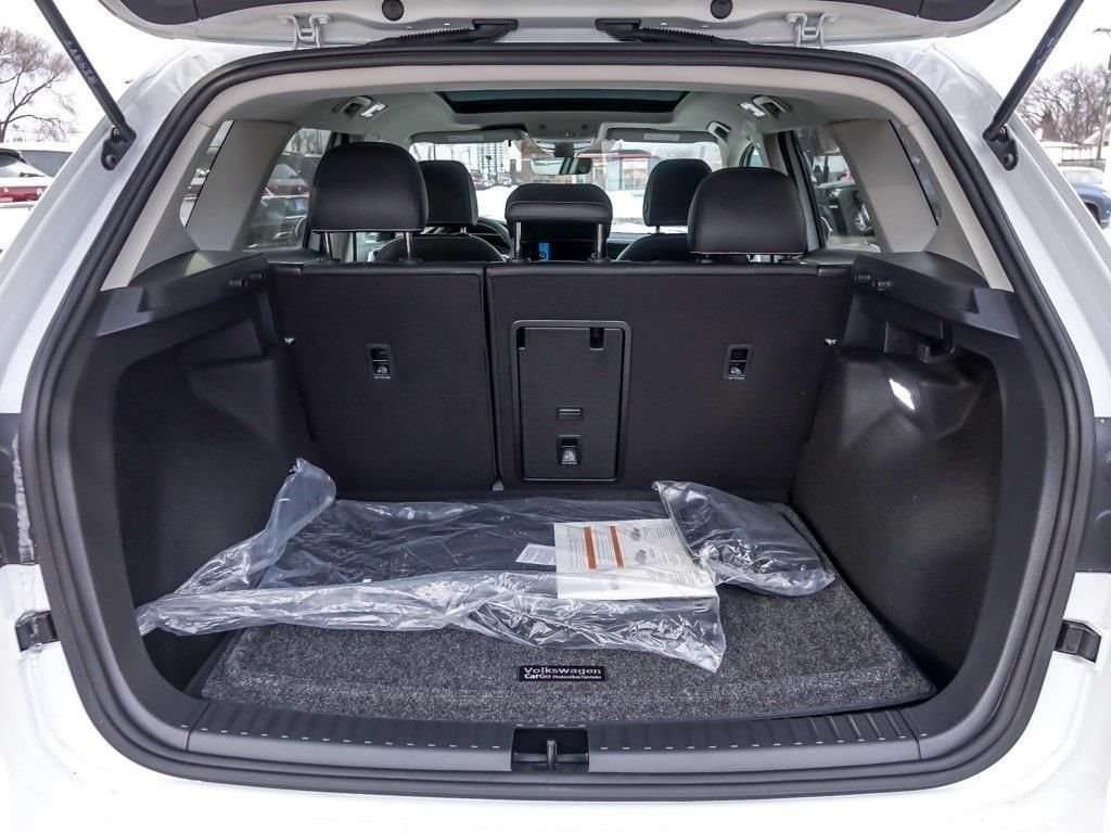 New 2026 Pure White Volkswagen 1.5T SEL image 21