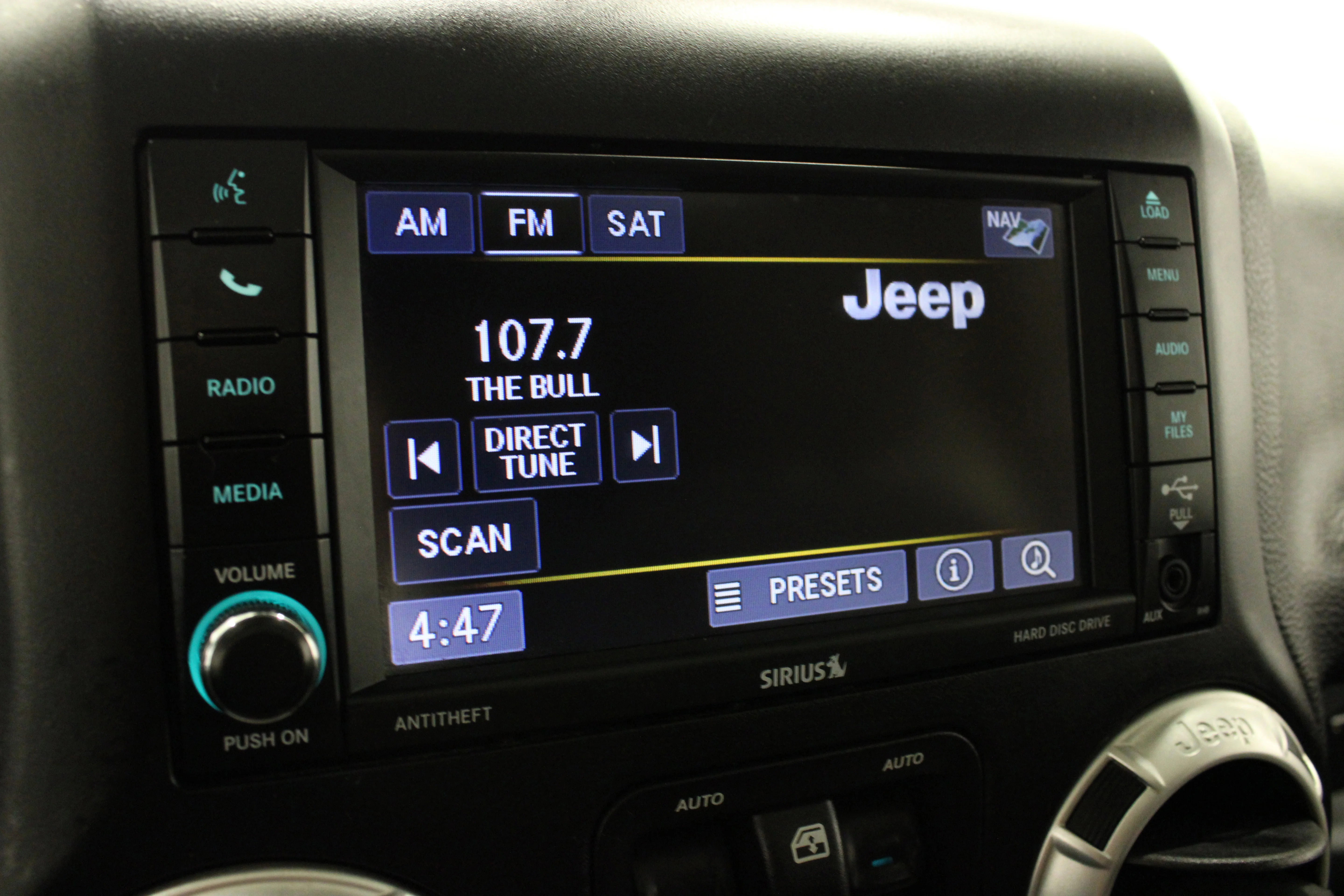 Used 2016 Bright White Clearcoat Jeep Rubicon image 23