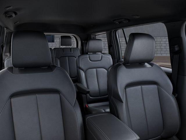 New 2026 Diamond Black Crystal Pearl-Coat Exterior Paint Jeep Limited image 27