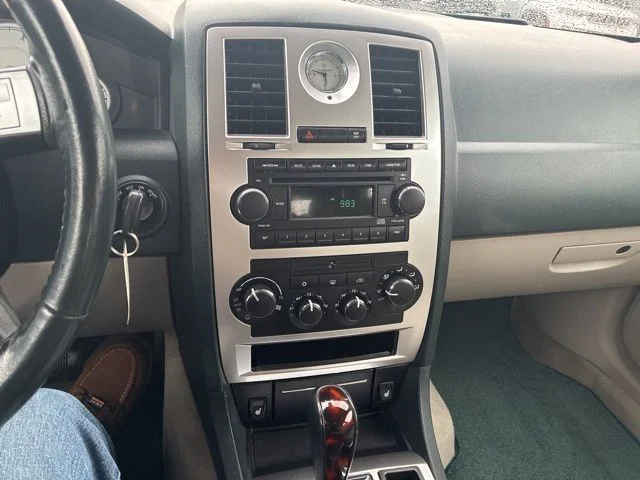 Used 2006 Green Chrysler Base image 15
