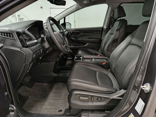 Used 2023  Honda Touring image 10