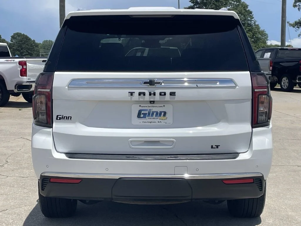 Used 2024 Summit White Chevrolet LT image 3