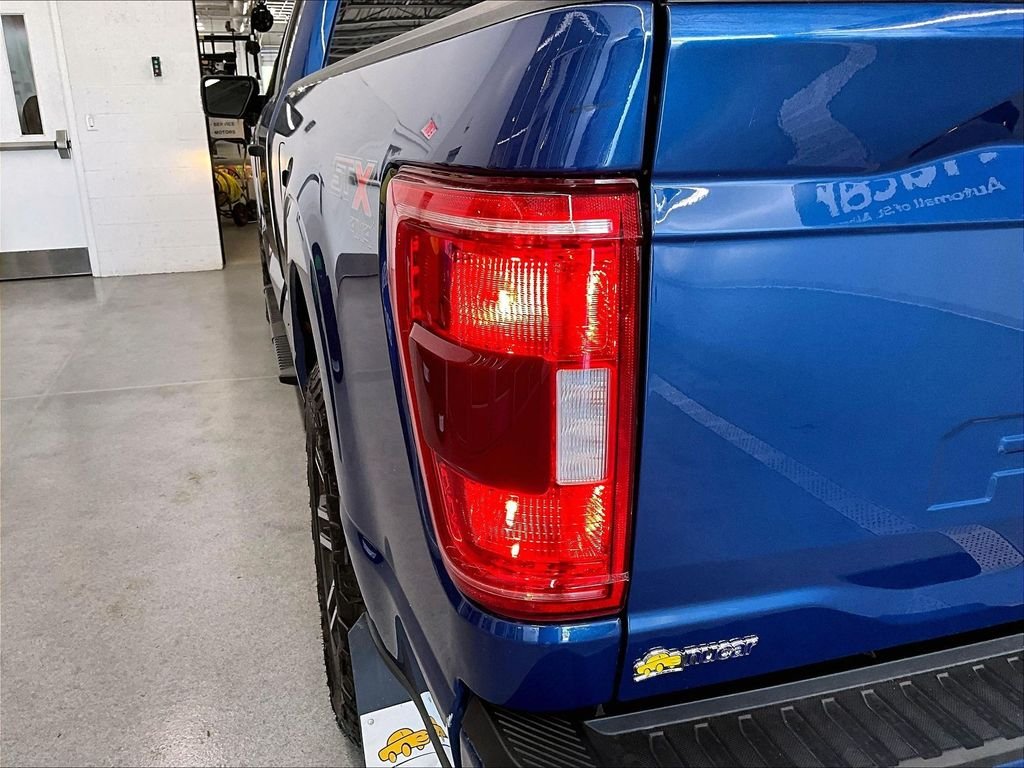 Used 2023 Atlas Blue Metallic Ford XL image 32