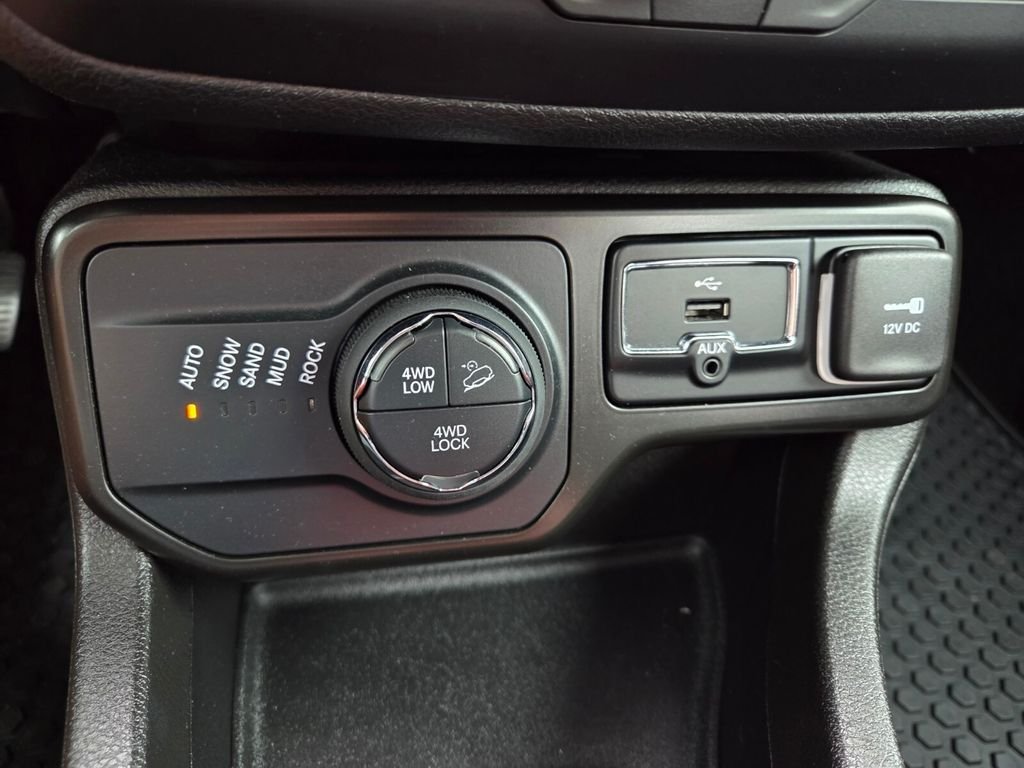 Used 2022 Black Jeep Trailhawk image 26