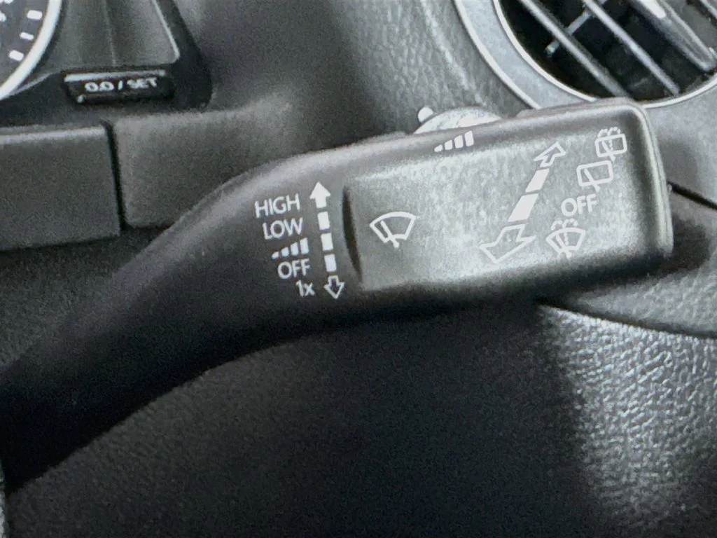 Used 2018 Blue Volkswagen 2.0T image 13