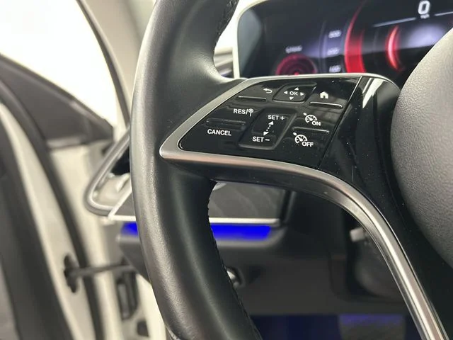 2025 Mercedes-Benz E-Class E350 - Photo 11