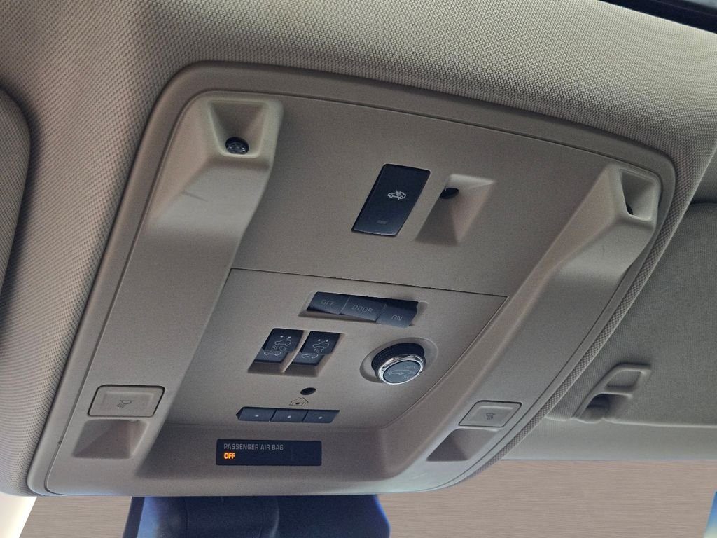Used 2018 Beige Chevrolet Premier image 29